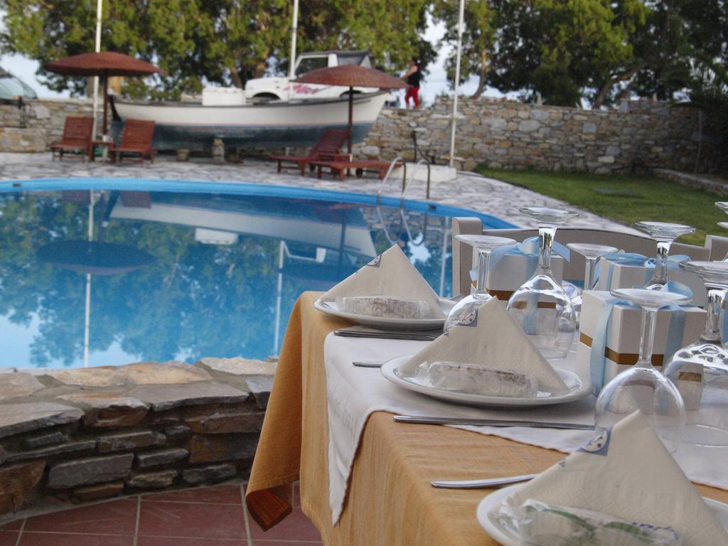Aeolos Bay Hotel Tínos Exterior foto