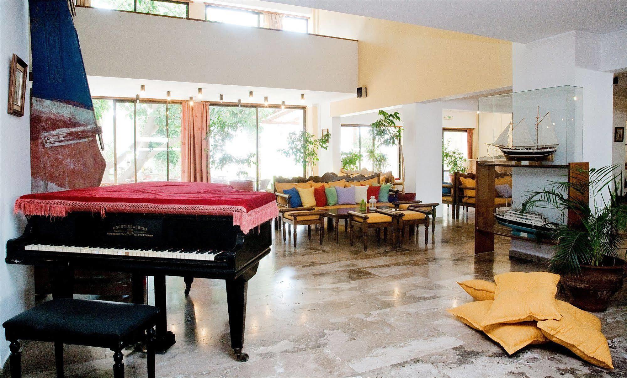 Aeolos Bay Hotel Tínos Interior foto